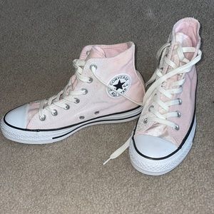 Velvet pink high top converse